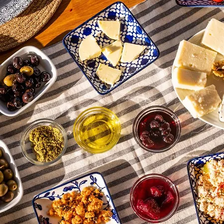 Espira By Antioch ホテル